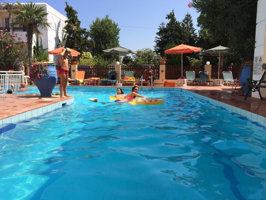 Bueno Hotel Platanes  Zewnętrze zdjęcie