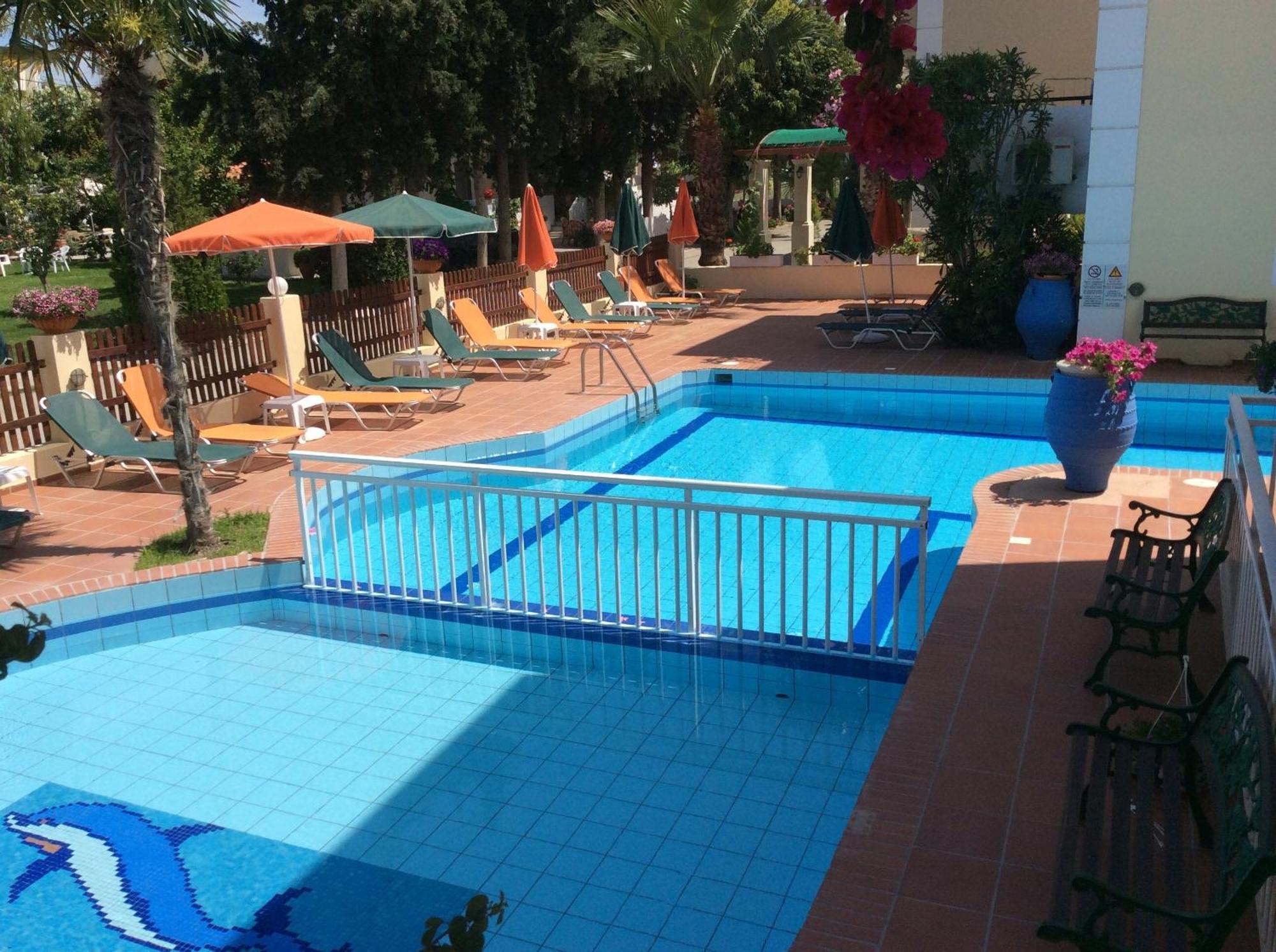Bueno Hotel Platanes  Zewnętrze zdjęcie